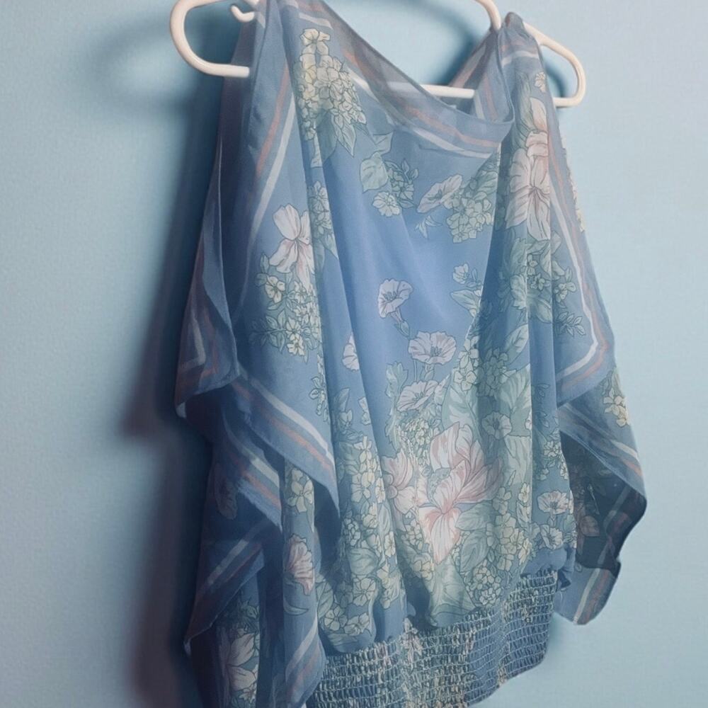 Max Studio Blue Floral Handerchief Blouse Split Sleeves Size M NWT